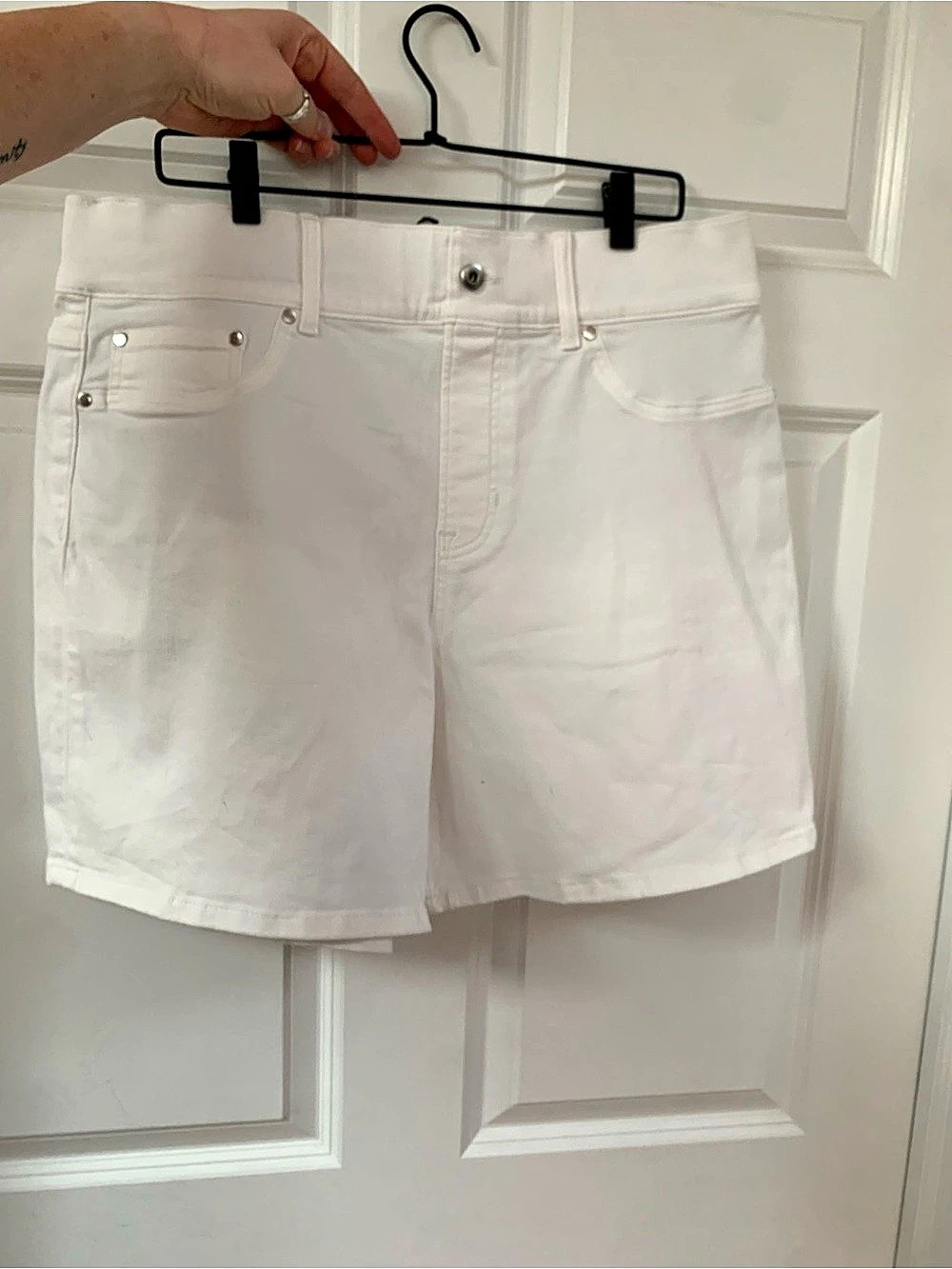 SPANX Denim Shorts in White Size 1X NWT